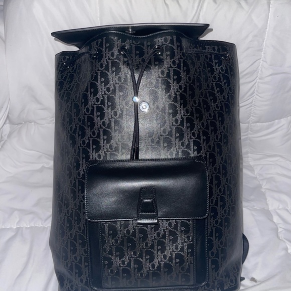 NEW DIOR BLACK LEATHER BACKPACK - Picture 2 of 7